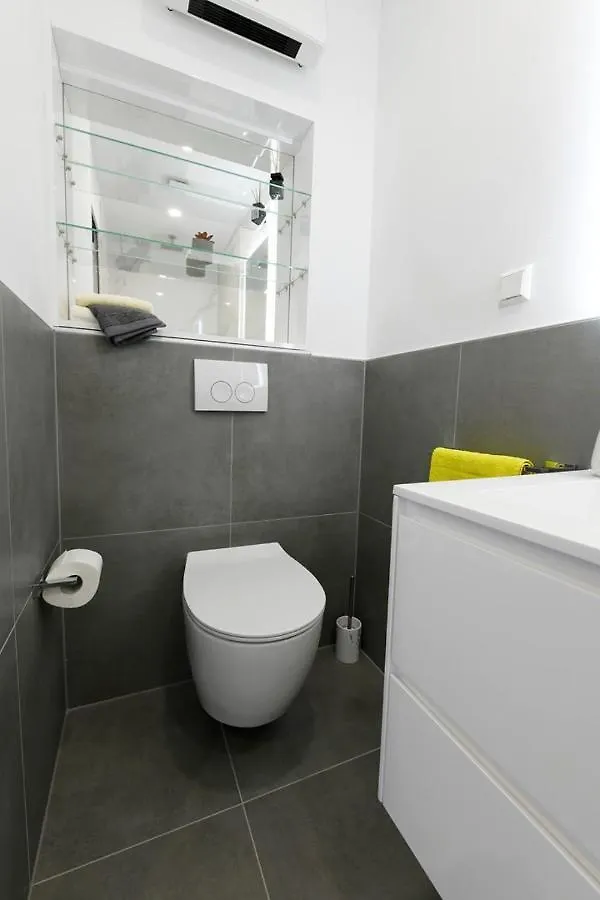 Apartments Mary مالينسكا