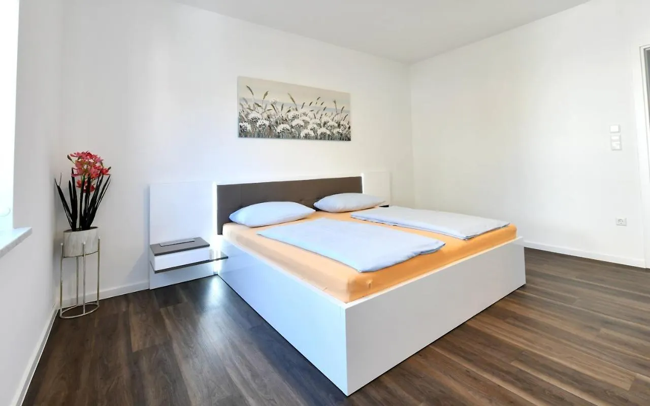 بيت ضيافة Apartments Mary مالينسكا